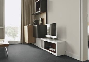 2025-06/floor-tile