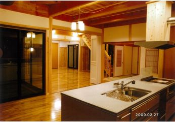 キッチン、リビング