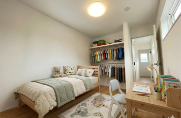 ２階　洋室　①