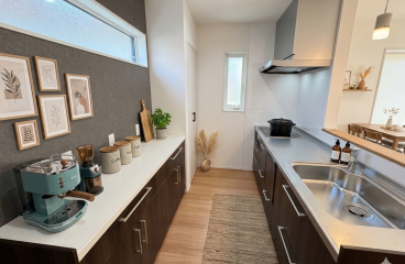 キッチン、カップボード